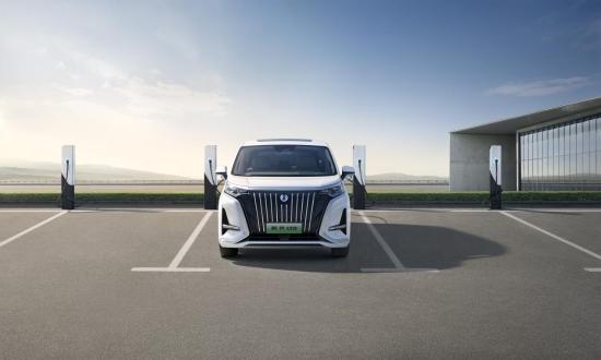 腾势d9指导价445800的落地价,腾势D9售价32.98万起