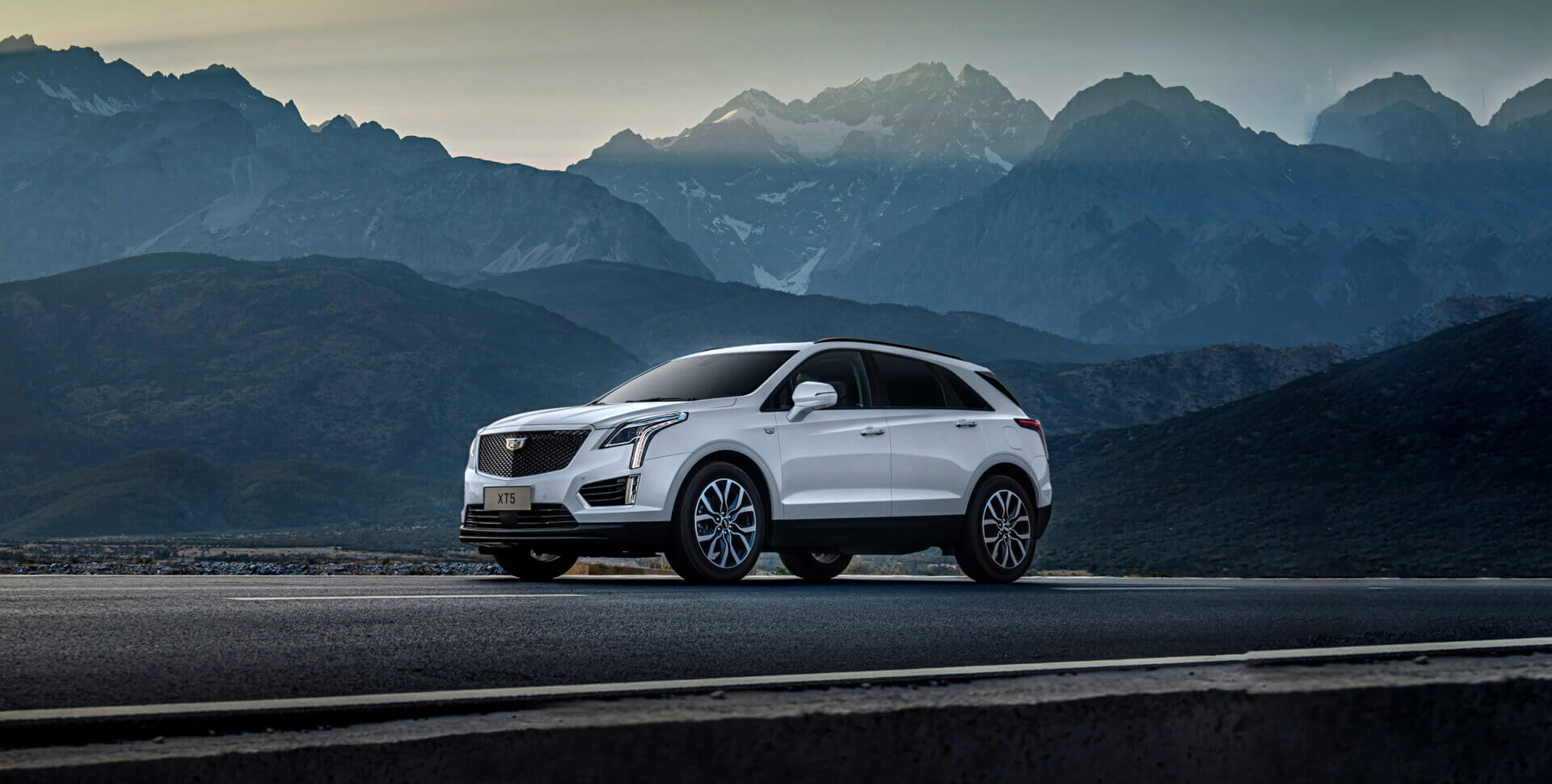 合资中大型suv测评xt6,2024款凯迪拉克xt5震撼亮相