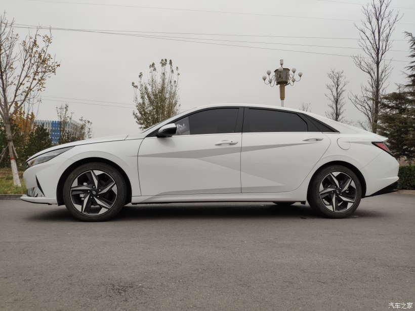 第七代伊兰特新款与老款对比,总结我的用车感受