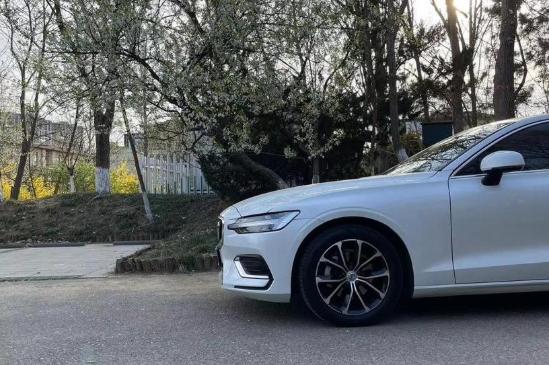 新生代s60落地价,24款s60落地价格