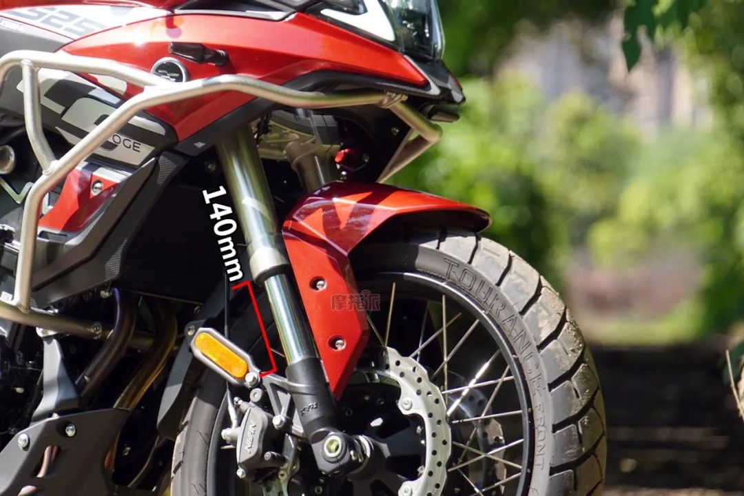 进步很大但是仍然任重道远,进步明显继续努力