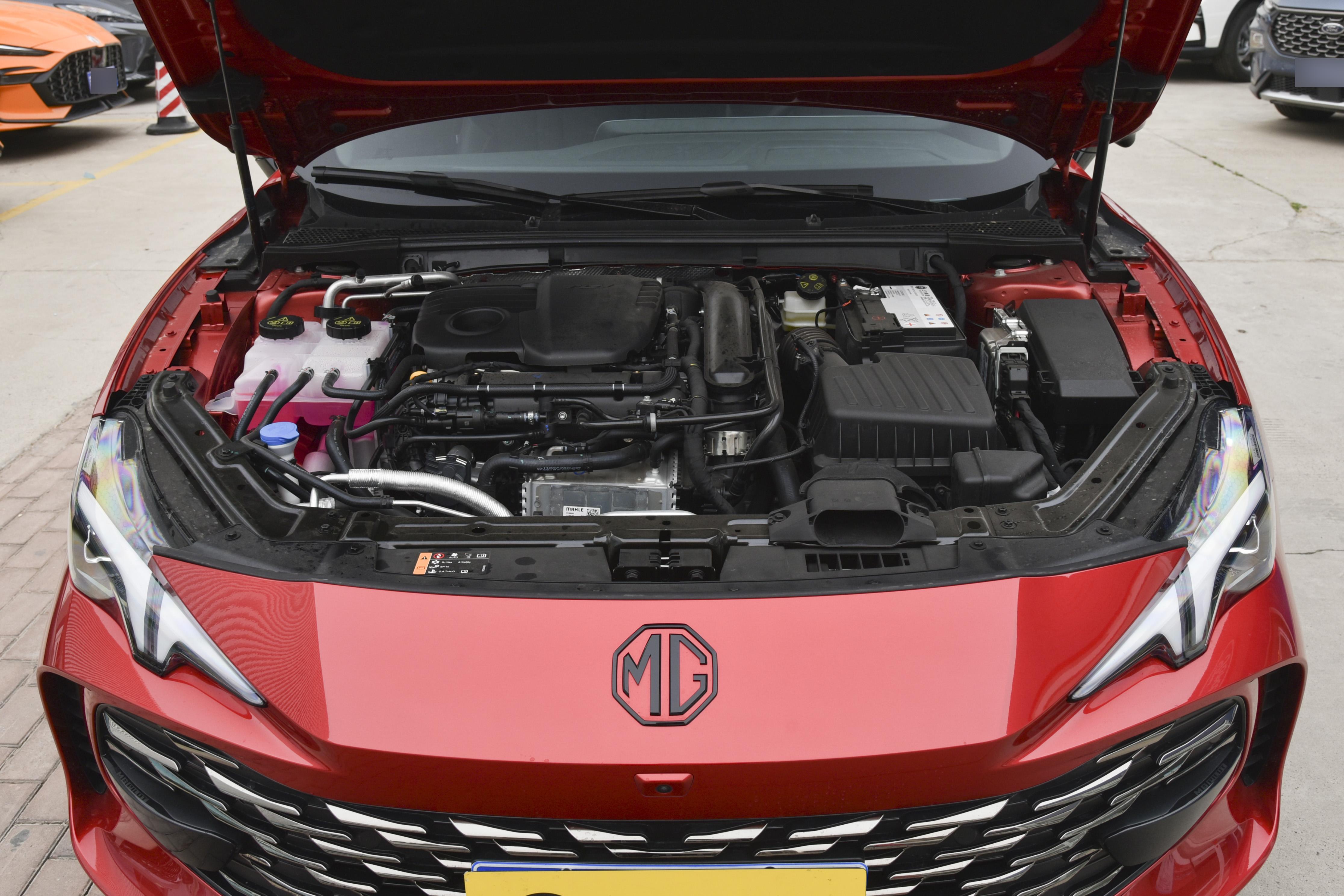 上汽名爵mg7火爆力度,名爵mg7空间比3系大吗