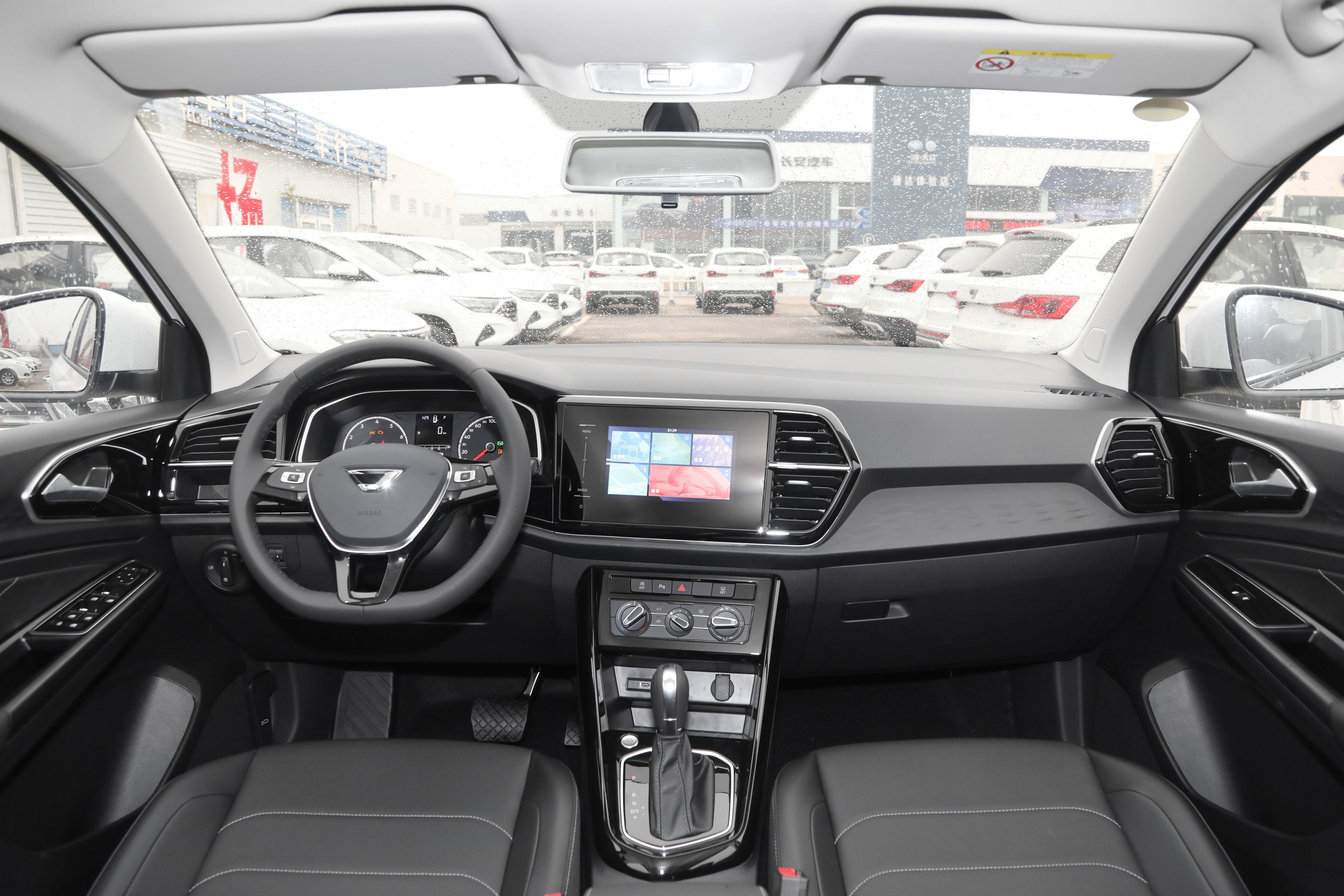 想买个捷达vs5分期首付多少,捷达VS5全款落地多少钱最低配