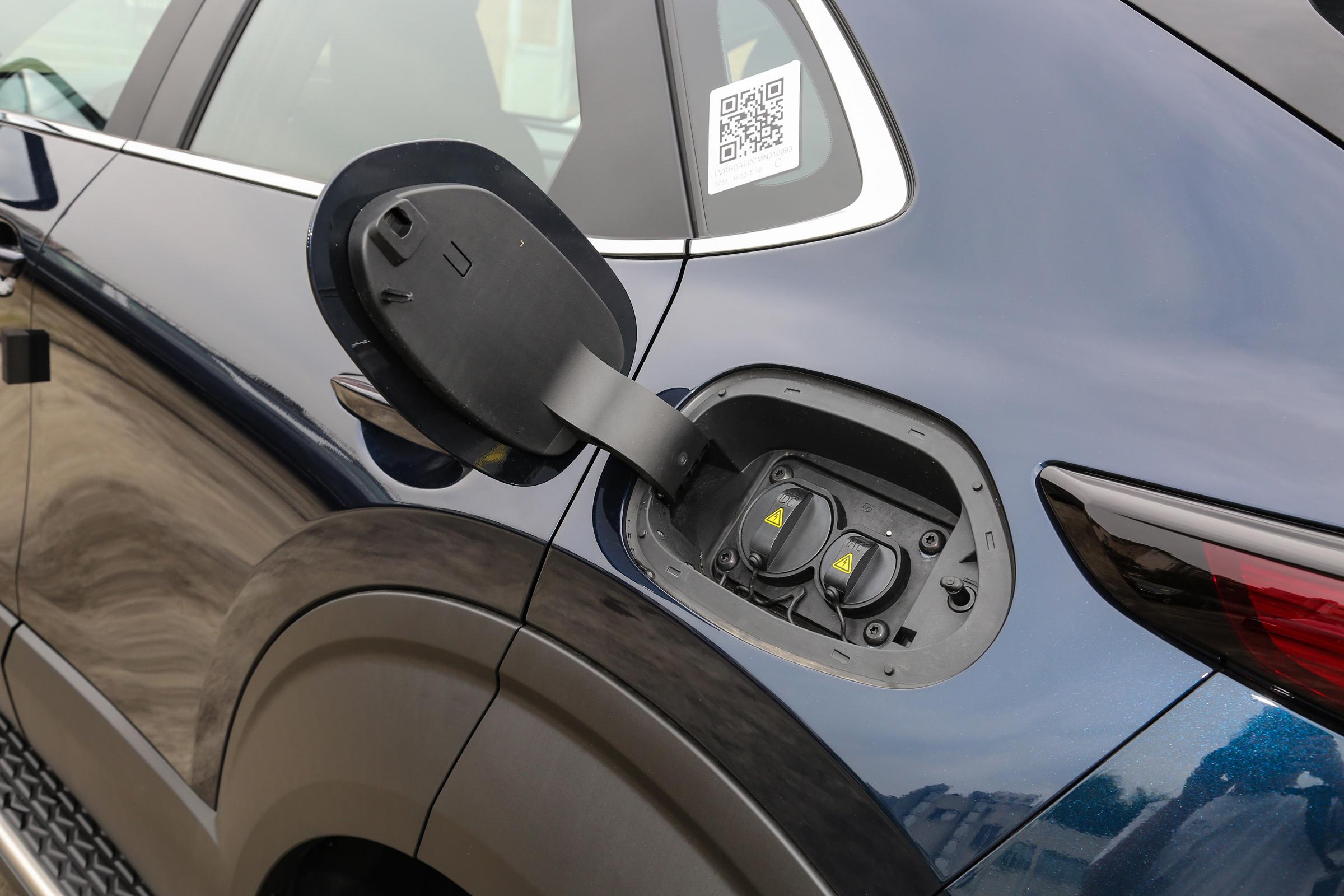 长安马自达cx-30ev正式上市,15万买马自达cx-5哪款好