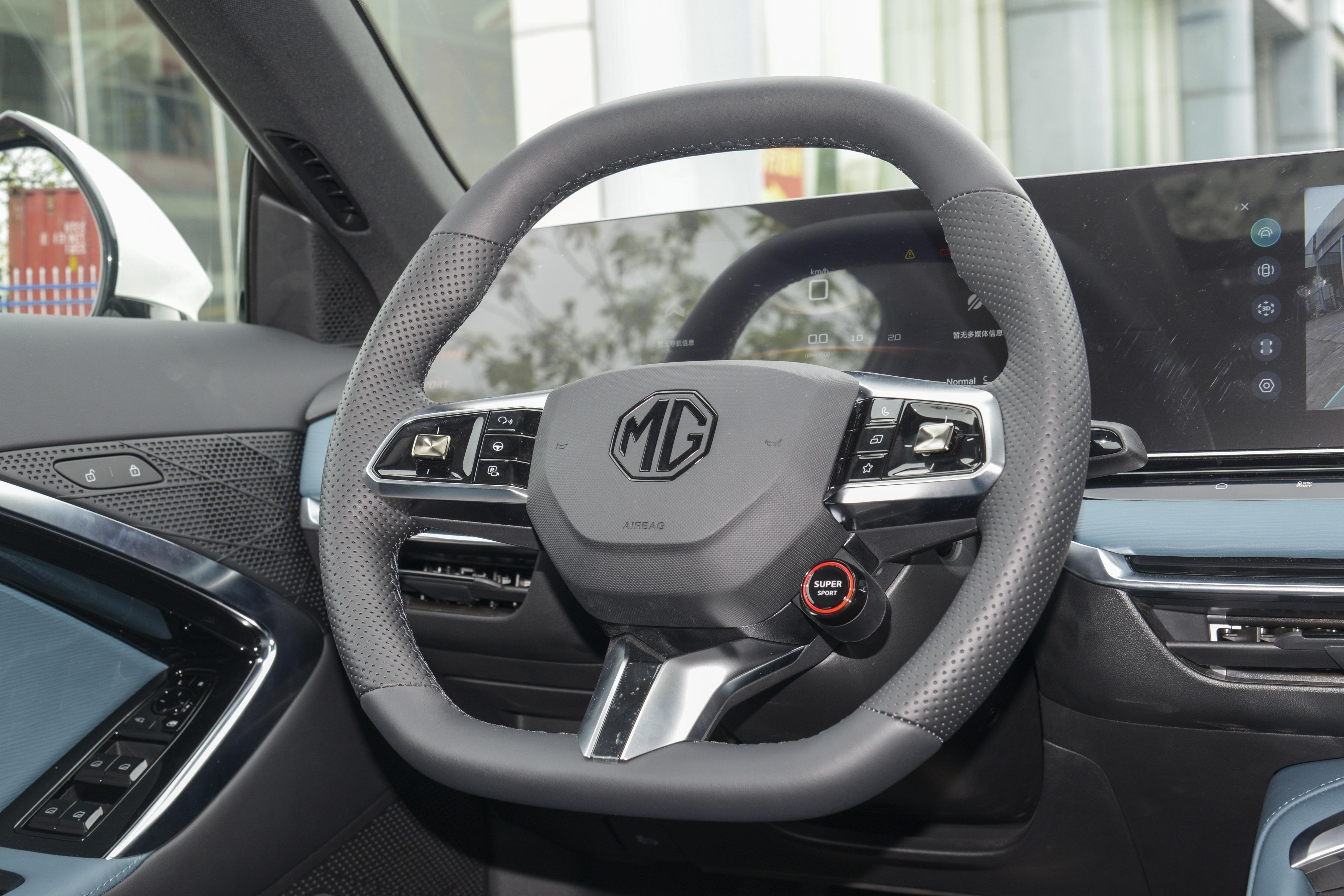 名爵mg71.5t11.98万落地价,混动名爵mg7落地价