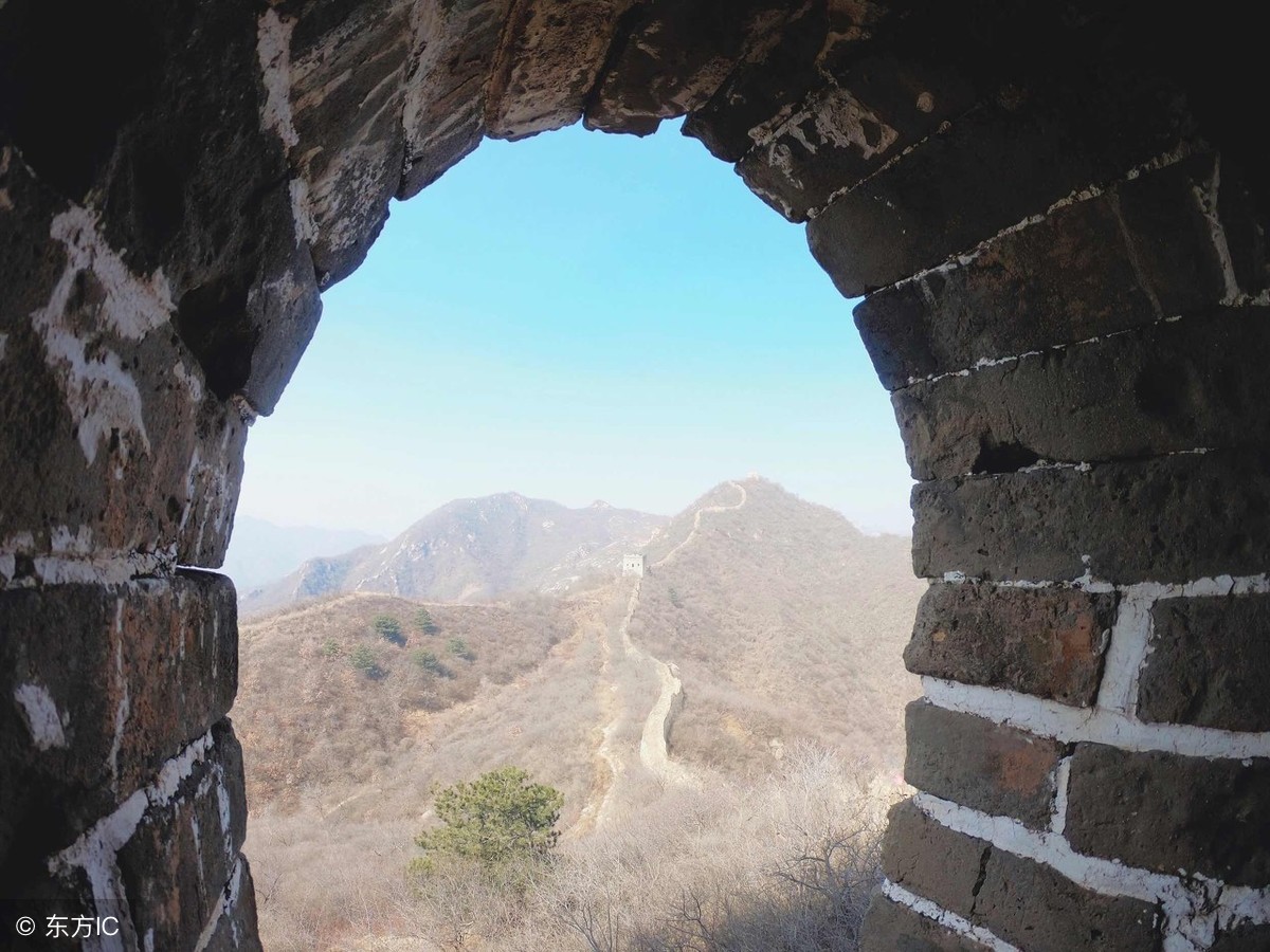 小说：战火纷飞的年代，中南山的道士，收了一个命格过硬的小孩