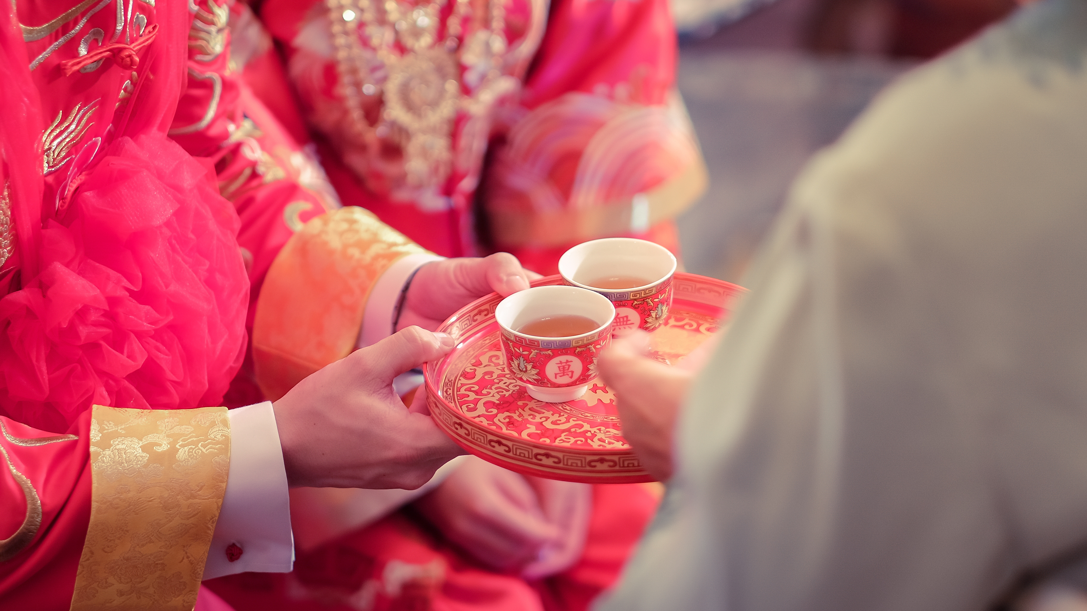 小说：疯狂心动，她：该死的男人，这都拿不下你，塑料老公：可以