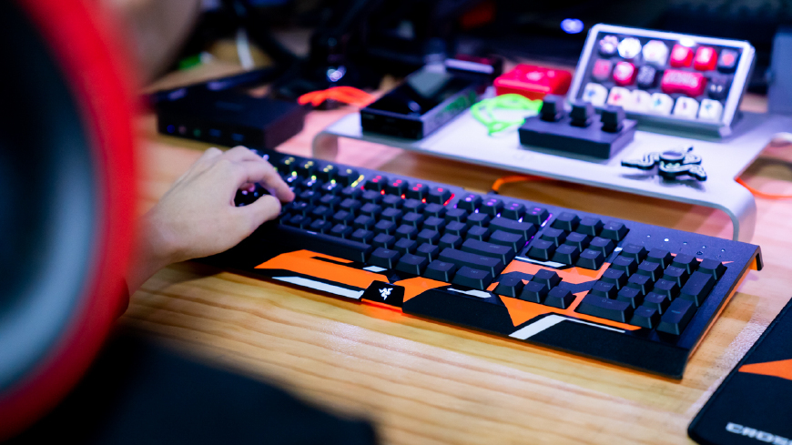 键盘推荐100-200机械键盘,颜值最高的键盘机