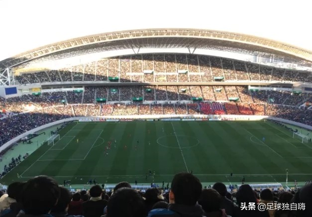 举办98届的日本高中联赛决赛尽5.6万人观战，中国足球的青训在哪