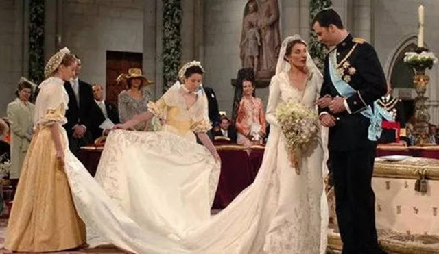 她出身贫民窟,嫁给欧洲第二富王室,被离婚后,秒嫁富豪小鲜肉