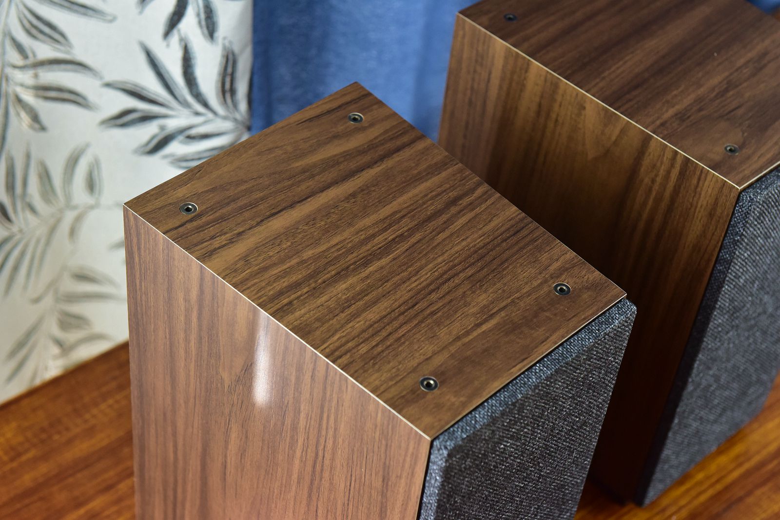 NAD前端+尊宝书架箱三件套不如一台低端真力贵，预算不足看过来