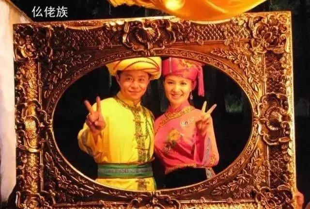 56个民族美女服饰图片大全,56个民族女生的漂亮服装