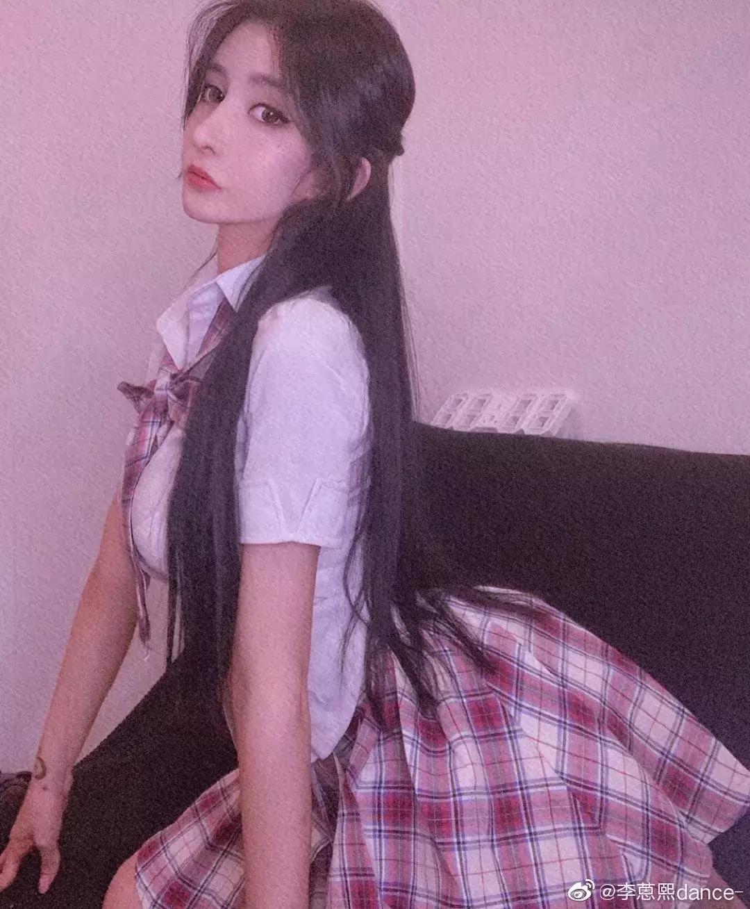 13岁开始整容,视李蒽熙为偶像!小Z娜娜是疯了吗?