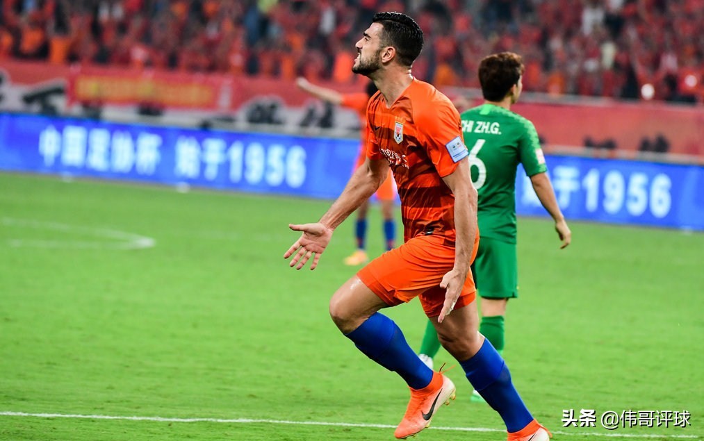 深度：鲁能淘汰国安，李霄鹏三招完胜施密特，换下格德斯堪称妙笔