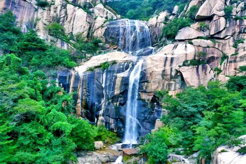 媲美四川九寨沟！山东这些地方野趣十足，承包夏天90%的清凉！