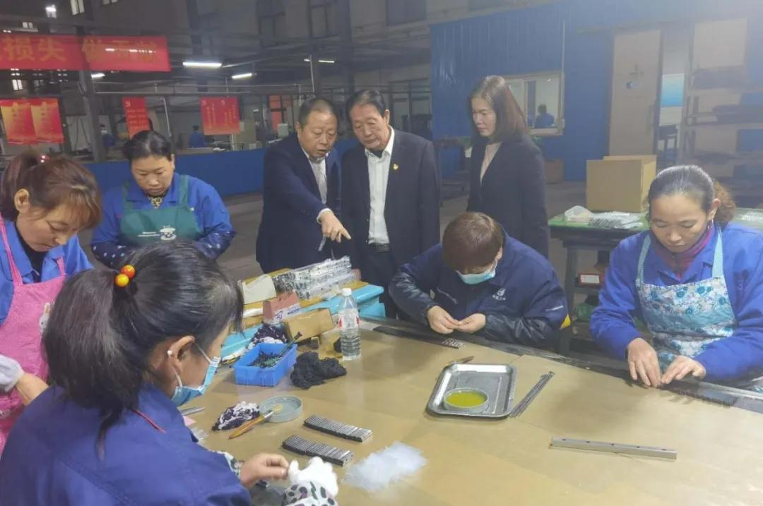 乐善好施被称为“福清哥”记陕西闽发房地产开发公司总经理唐孝标