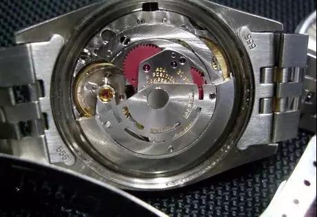 瑞士海关2天销毁广州名表7吨,瑞士美国海关查获劳力士