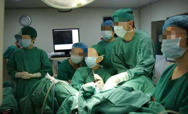 上环6年从孕妇体内取出纱布,宝妈上节育环