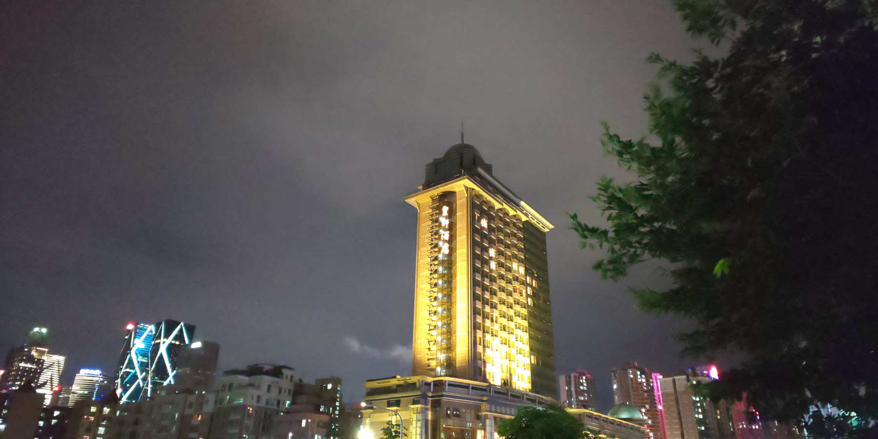 夏普r2主题,夏普r2显示效果