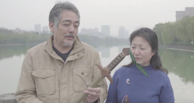 木制工艺品获央视点赞、手制包秒杀爱马仕、螳螂车羡煞万人……