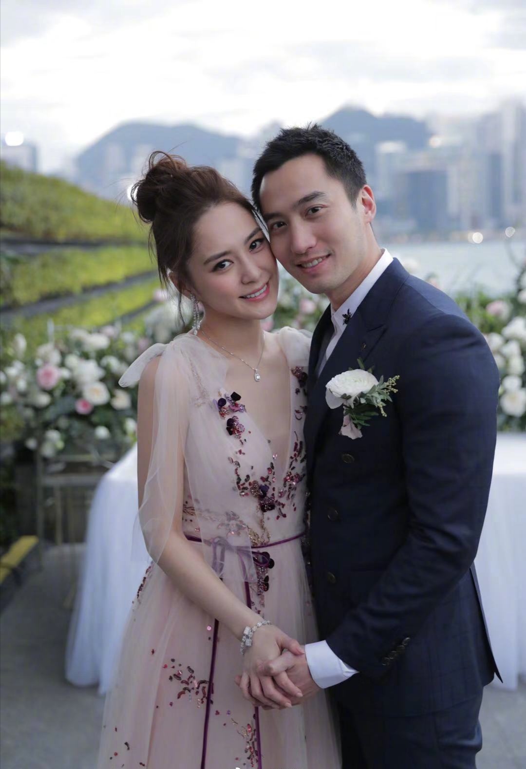 阿娇赖弘国承认已分居！婚变原因或与这3点有关，金星曾爆神预言