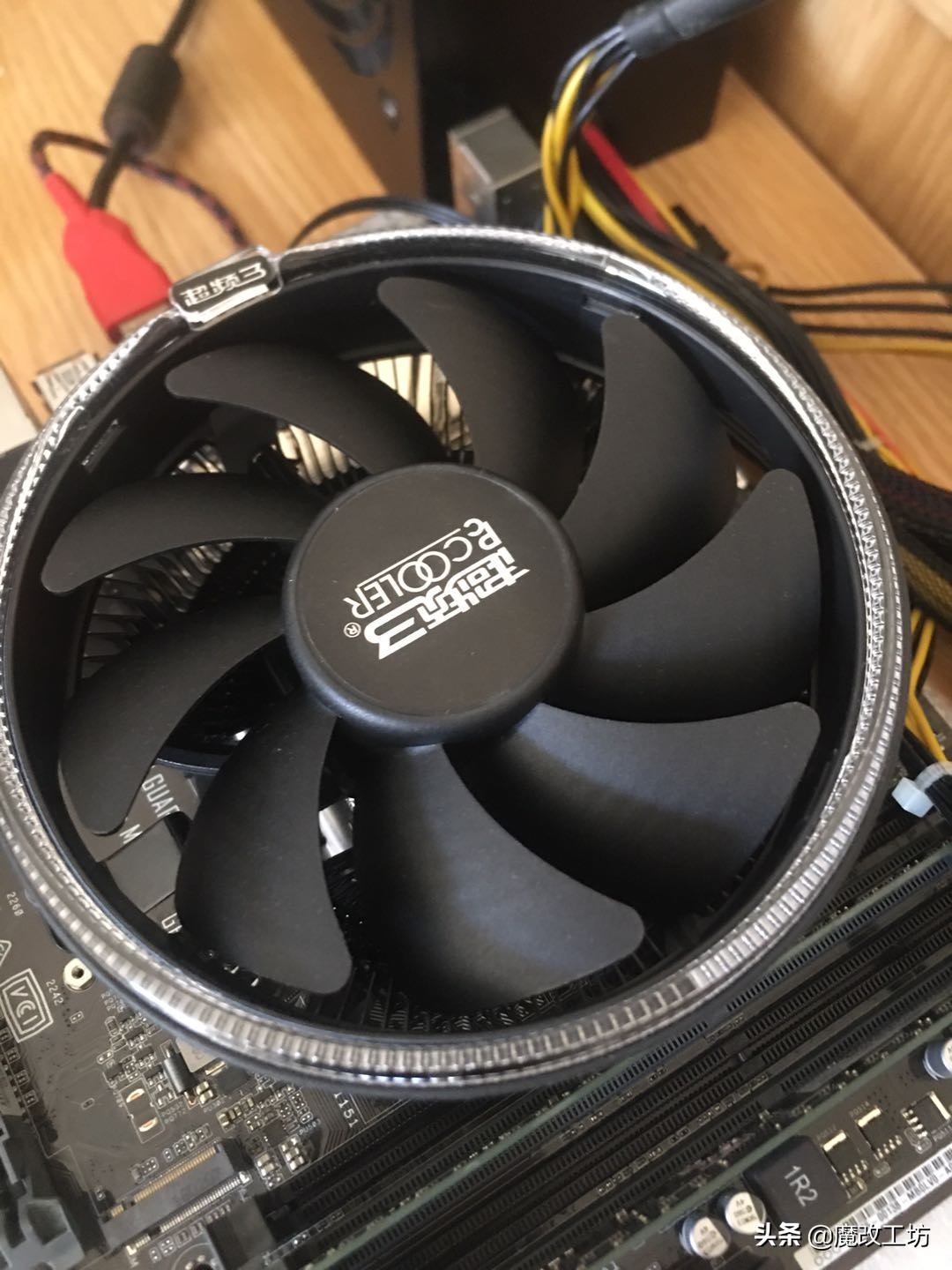 类似超频三大白鲨皓月版,超频三大白鲨散热怎么样