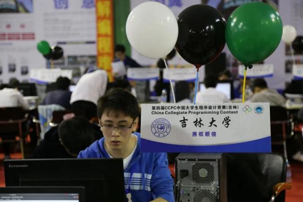 5次摘金、3次夺冠,吉林大学男神56门课满绩,将赴985名校深造!