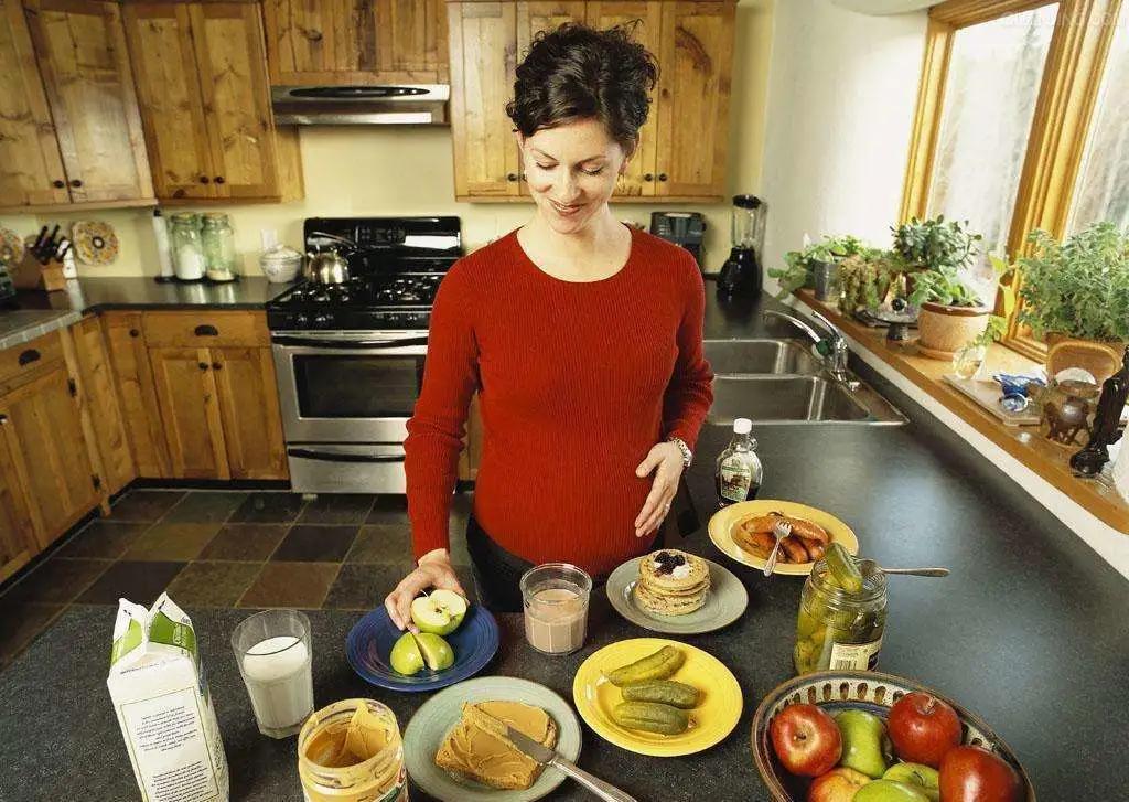 孕妇吃什么菜谱更易消化呢,孕妇各阶段营养表