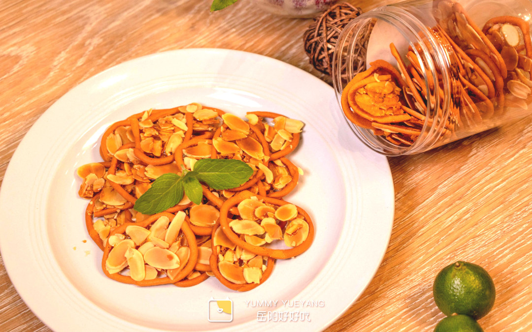 不限量的千层蛋糕全城狂送，挑战岳阳本土烘焙霸权的小苹果来啦