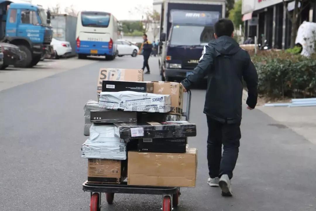 顺丰创始人王卫在哪里起家,顺丰董事长王卫的成功论