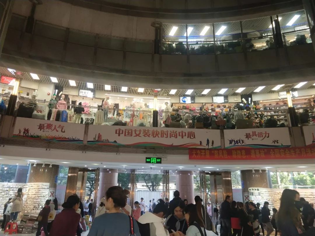 广东十三行服装批发市场,广东服装厂家直销批发市场