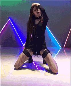 开心一刻gif搞笑动图,搞笑gif段子看起来能量满满