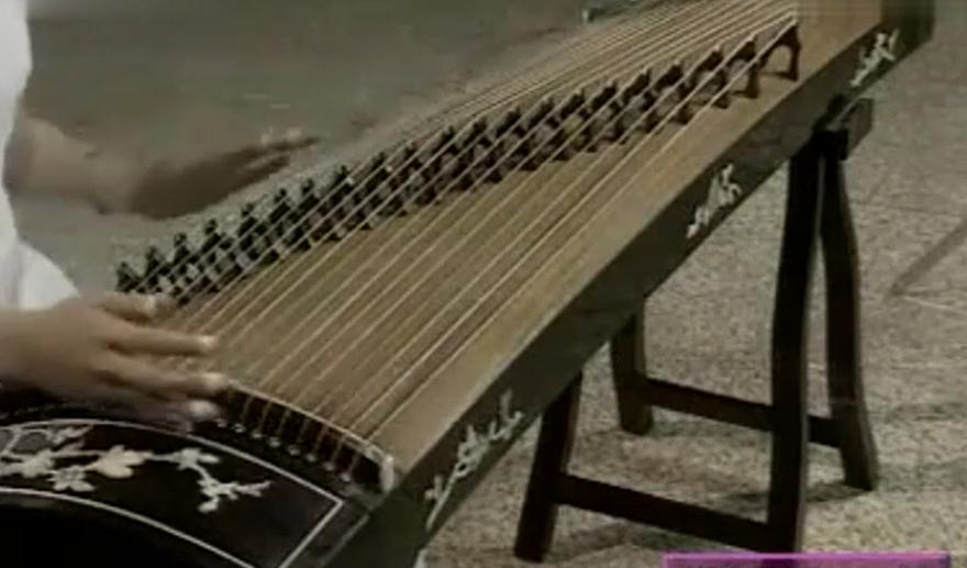 沧海一声笑古筝自学,古筝自学还是培训好