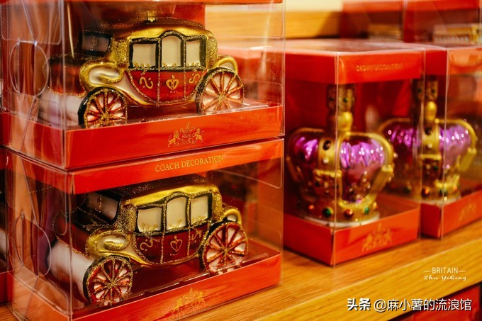 白金汉宫是英国的,英国王室齐聚哀悼女王白金汉宫