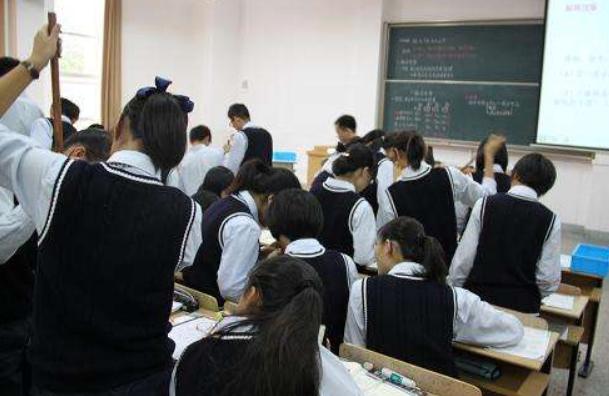 如何上课不走神专心听课,怎样提高上课注意力和听课效率