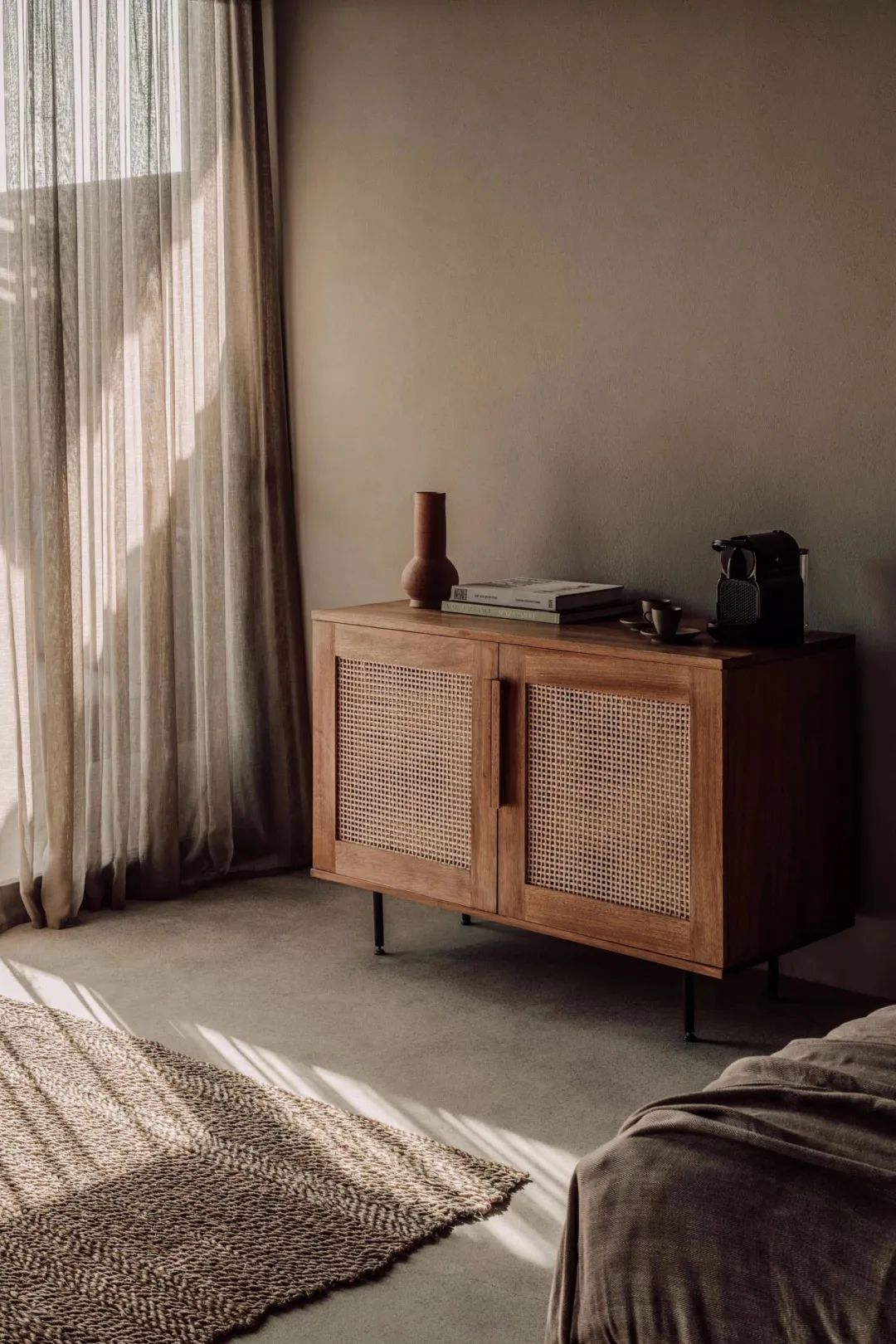 高级裸感设计,裸感设计风格