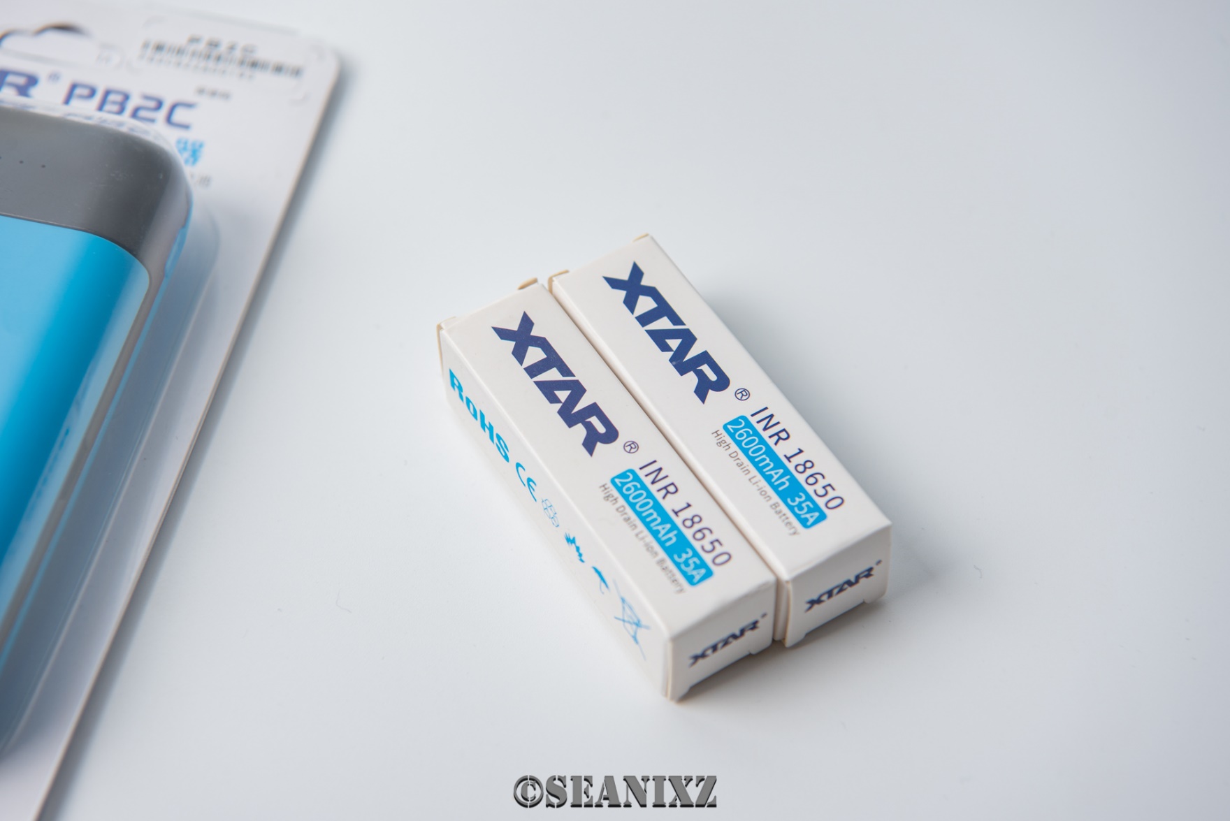 xtar18650充电宝怎么用,旧的18650电池能做一个充电宝吗