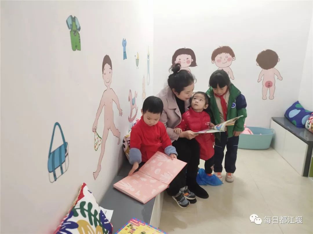 都江堰市幸福镇银杏街道,社区儿童之家都江堰