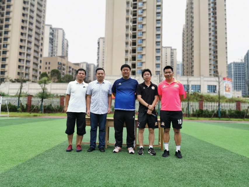 第一届“长郡雨外杯”小学生女子足球邀请赛圆满结束