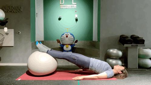 瑜伽球最好的训练方法,瑜伽球正确的训练方法