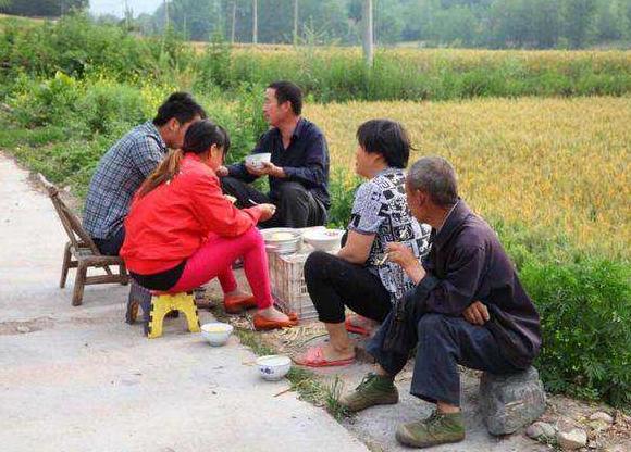 13岁女孩患上阴道炎医生检查后:农村人都不洗澡的吗?