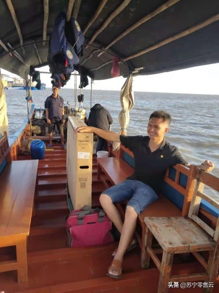 混血姑娘生意“出海”,边境火速开2店年销630万