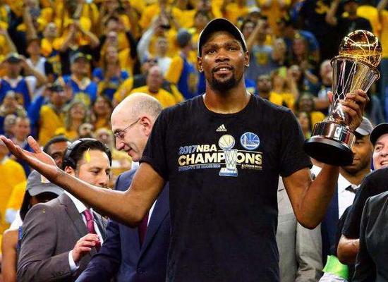 跟腱断裂杜兰特为什么能重回巅峰,跟腱断裂后的杜兰特更强了