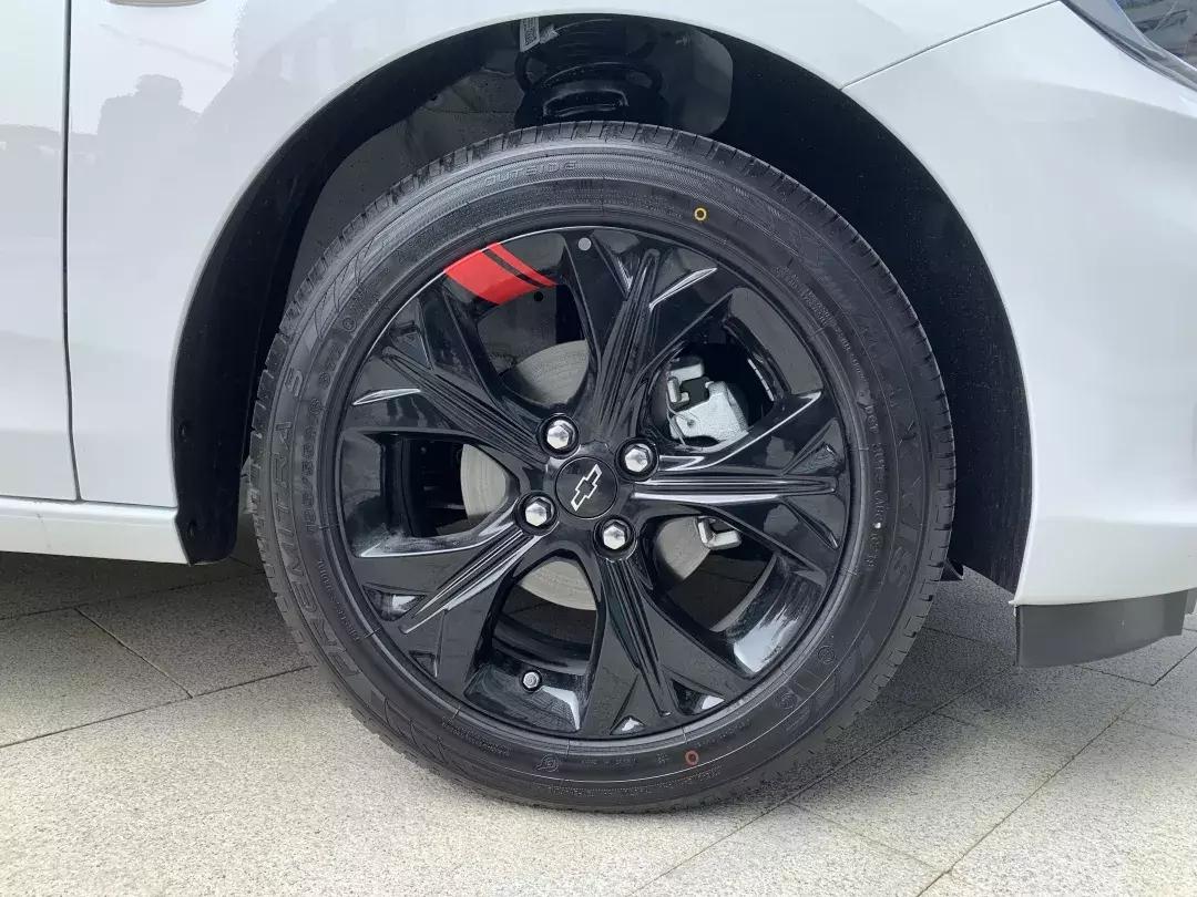 雪佛兰科沃兹320高配2018款试驾,雪佛兰科沃兹325t试驾