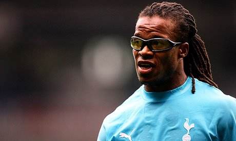 戴维斯：是斗牛犬，也是野猪的一名足球运动员