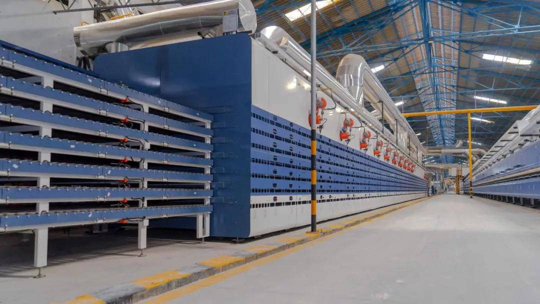 利家居是不是杂牌瓷砖,利家居瓷砖官网价格表