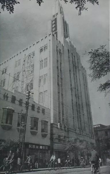 天津卫津路老照片,1998年天津卫津路街景