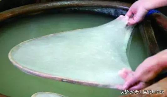 长期盖蚕丝被有什么危害 (长期盖蚕丝被被曝光)