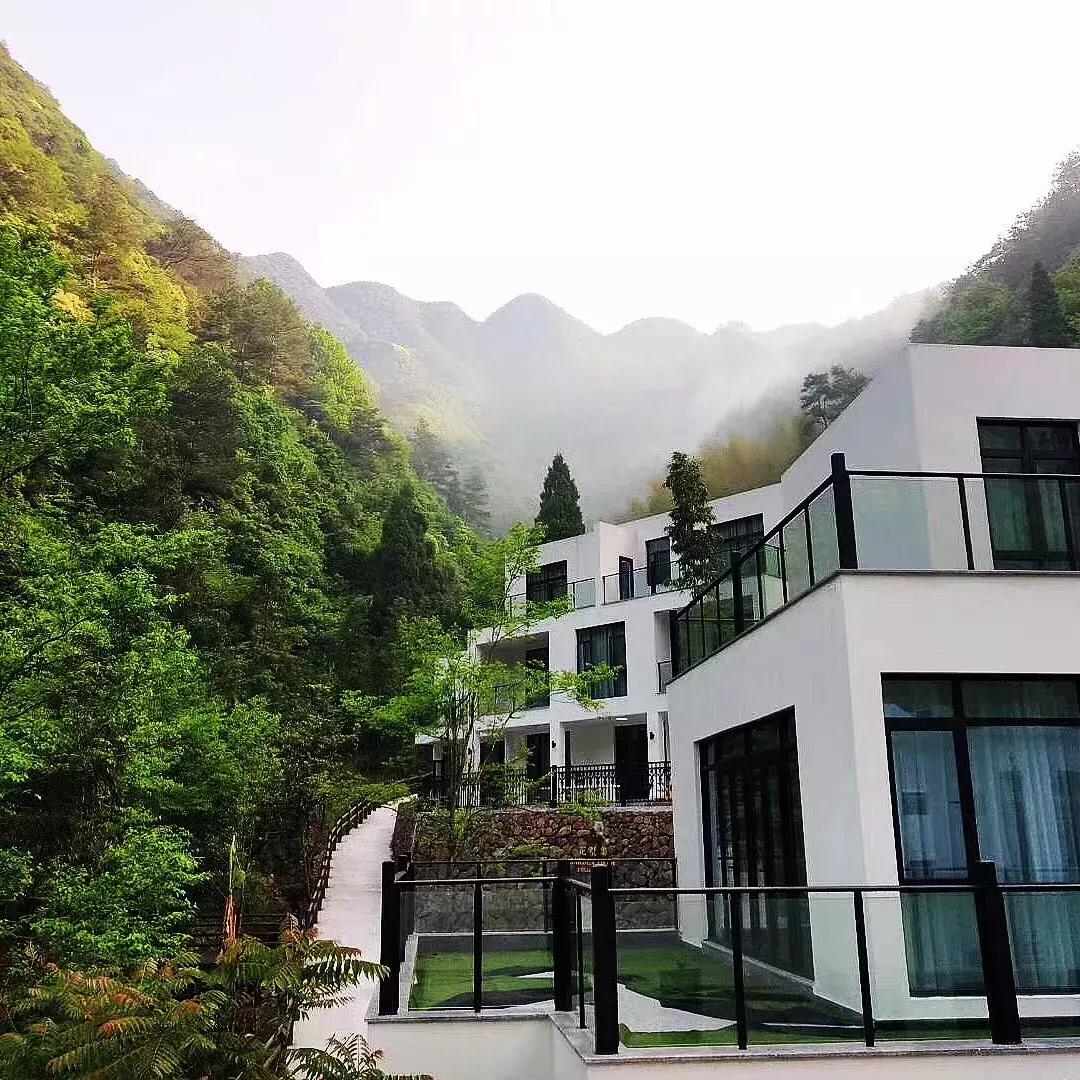 邂逅秋天的千岛湖！光看图已美醉，住这7家美宿避开人群赏湖景山色