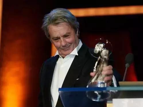 帅气的男人不省心,优秀的男人抵不过帅气的男人